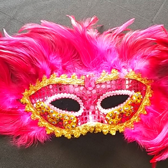 Costume mask - Picture 1 of 5